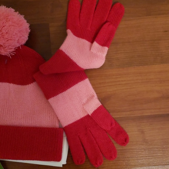 New w/ tags Kate Spade Hat & Gloves set - Picture 3 of 6